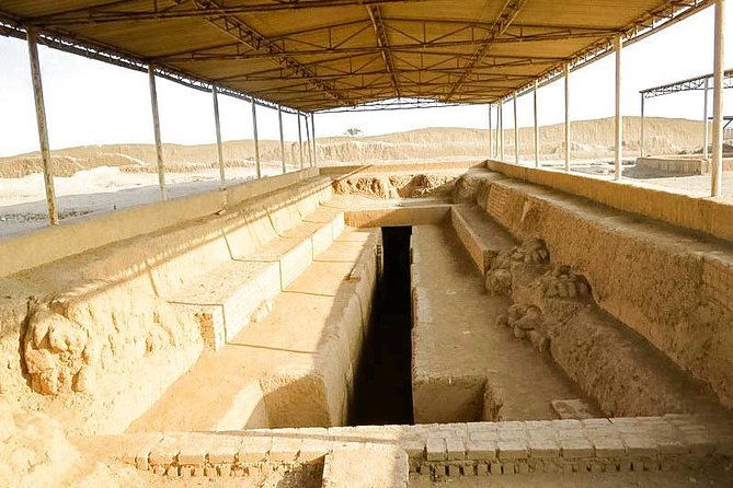 temple-of-the-moon-and-huacas-moche