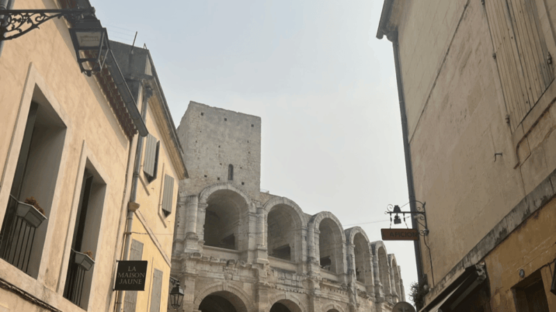 the-essence-of-provence-avignon-st-remy-les-baux-arles