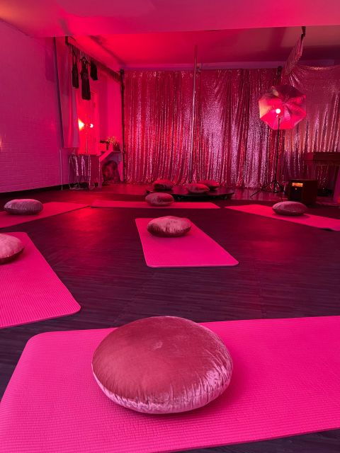 the-love-shack-a-pole-dance-meditation-experience