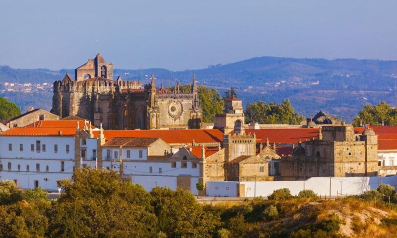 tomar-batalha-full-day-private-transport-from-lisbon