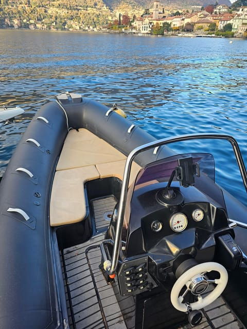 torno-lake-como-self-drive-speedboat-rental