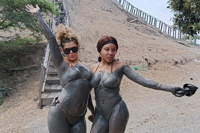 total-adventure-in-totumo-volcano-with-visit-to-beach-and-pool