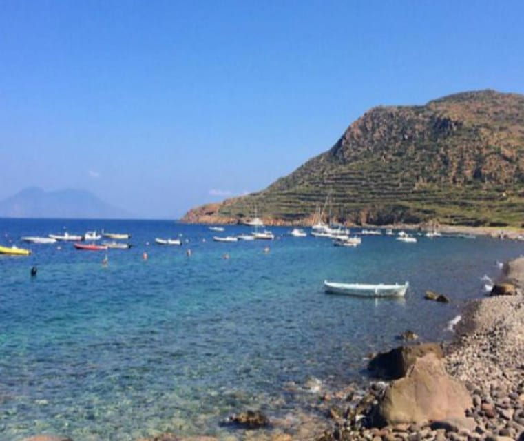 tour-alicudi-and-filicudi-max-12-p