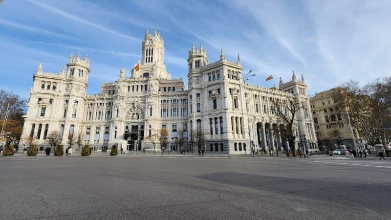 tour-madrid-secrets-in-a-electric-tuk-tuk