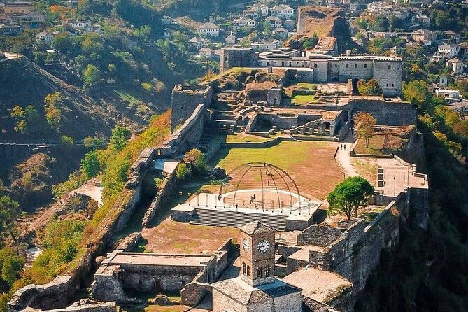 tour-to-gjirokastra-and-lekuresi-castle-from-saranda