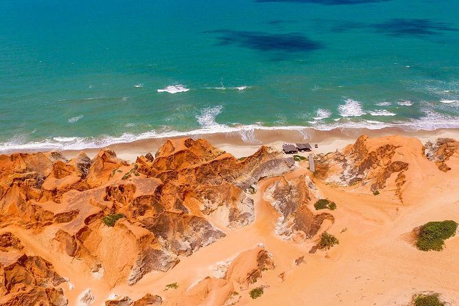 tour-to-morro-branco-fontes-beach