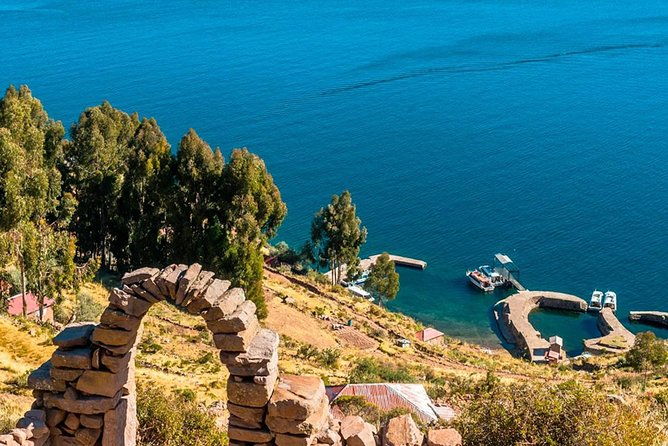tour-uros-amantani-and-taquile-2-days-and-1-night