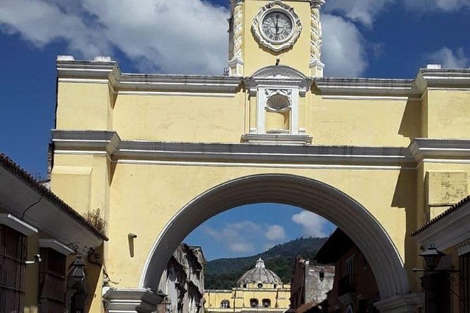 towards-antigua-guatemala-from-san-salvador