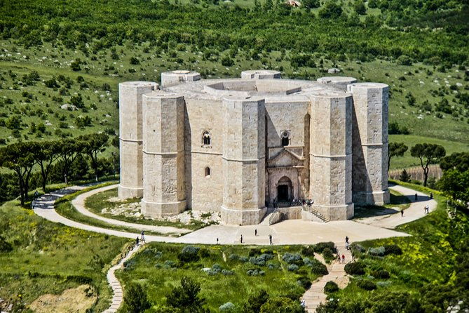 trani-wine-tasting-and-castel-del-monte-tour-from-bari-or-ostuni