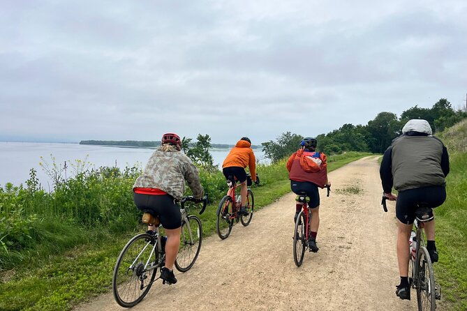 unforgettable-small-group-biking-tours-from-chicago-to-milwaukee