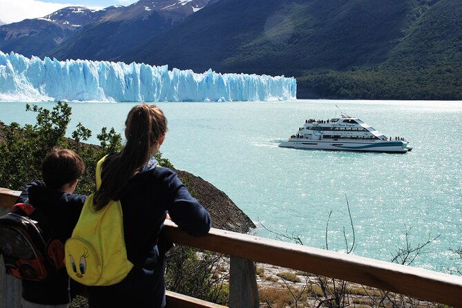 unique-gourmet-experience-perito-moreno-glacier-boat-ride