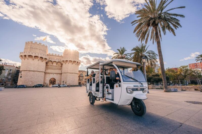 valencia-2-hour-city-highlights-guided-tuk-tuk-tour