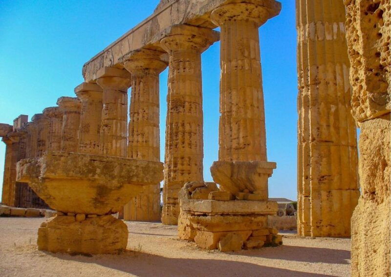 valley-of-the-temples-and-villa-romana-multi-language-tour