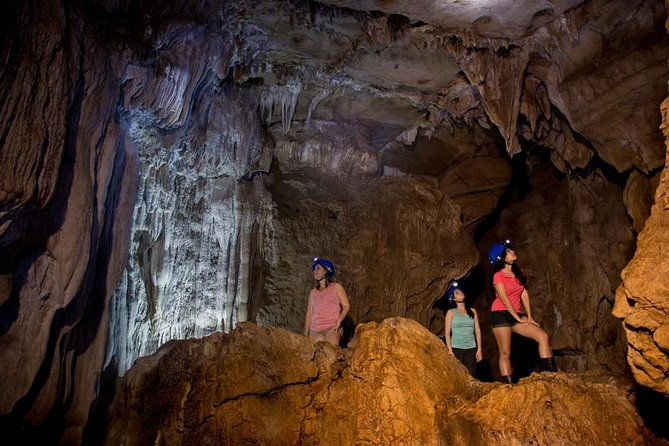 venado-caves-from-arenal