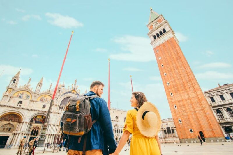 venice-st-marks-basilica-gondola-in-the-afternoon