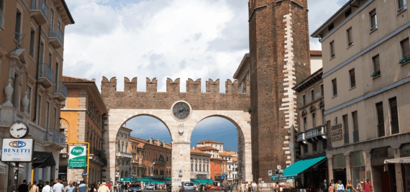 verona-self-guided-walking-tour-with-an-app