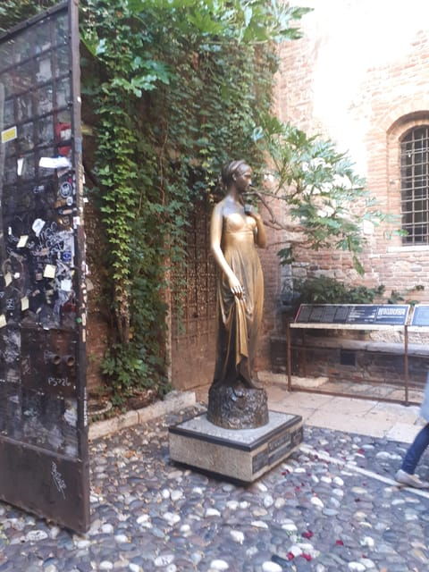 visit-of-verona-and-lake-garda-full-day-tour-from-milan-2
