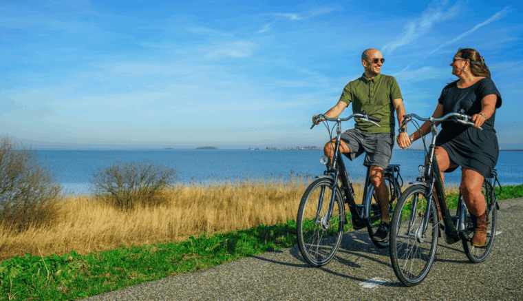 volendam-bike-rental-including-highlights-routes