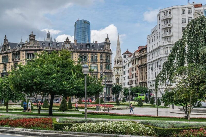 walking-tour-of-bilbao-with-pintxo-and-drink