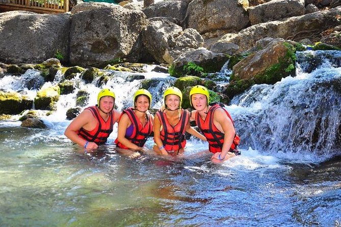 white-water-rafting-with-lunch