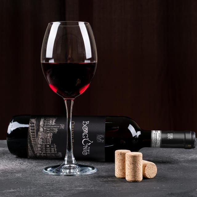 wine-tasting-experience-in-the-historical-centre