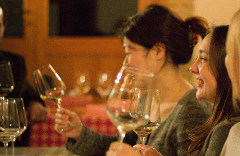 wine-tasting-near-the-aquarium-of-genoa