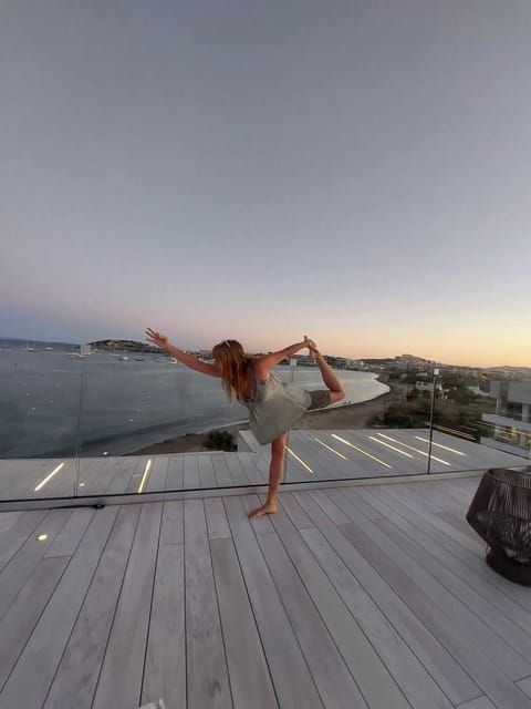 yoga-meditation-at-the-beach-or-in-the-forest