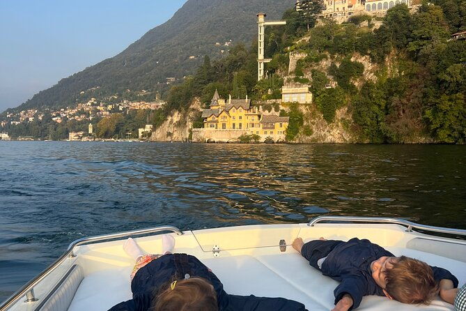 1-hour-on-a-private-boat-on-lake-como-with-captain