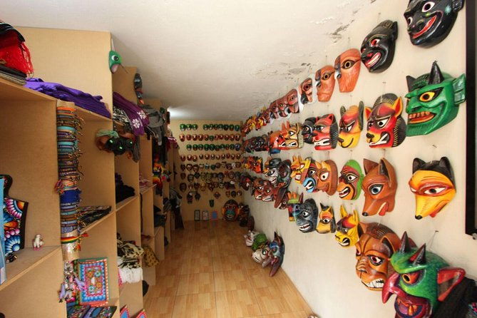 17-day-private-tour-ecuador-colorful-hotels-comfort-style