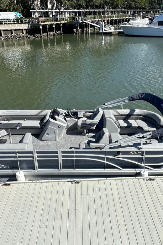 2-hour-private-24-ft-luxury-pontoon-hilton-head-boat-rental