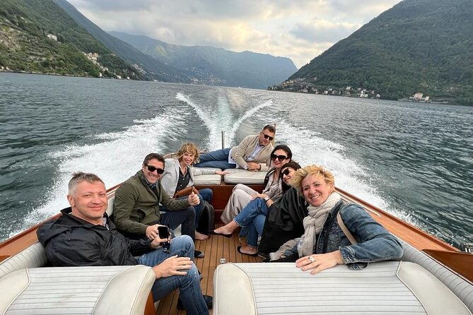 2-hour-private-tour-in-lake-como-with-classic-wooden-boat