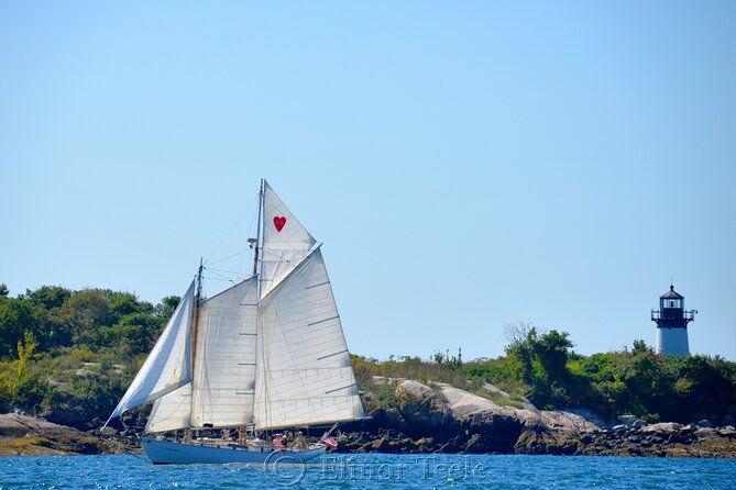 2-hours-sunset-private-charter-on-hearts-desire-in-casco-bay