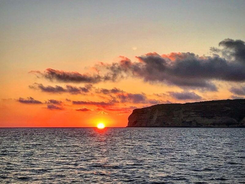 3-hour-boat-trip-at-sunset-with-the-sighting-delfini