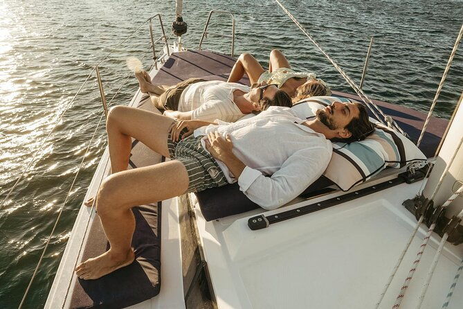 3h30-private-half-day-luxury-sail-yacht-cruise