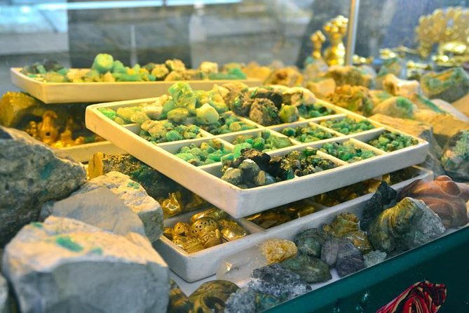 4-hour-comprehensive-private-emerald-tour-in-bogota