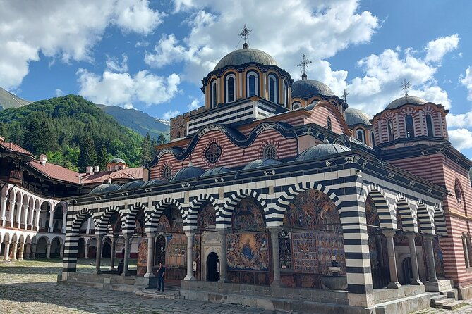 7-rila-lakes-and-rila-monastery-small-group-day-tour-from-sofia