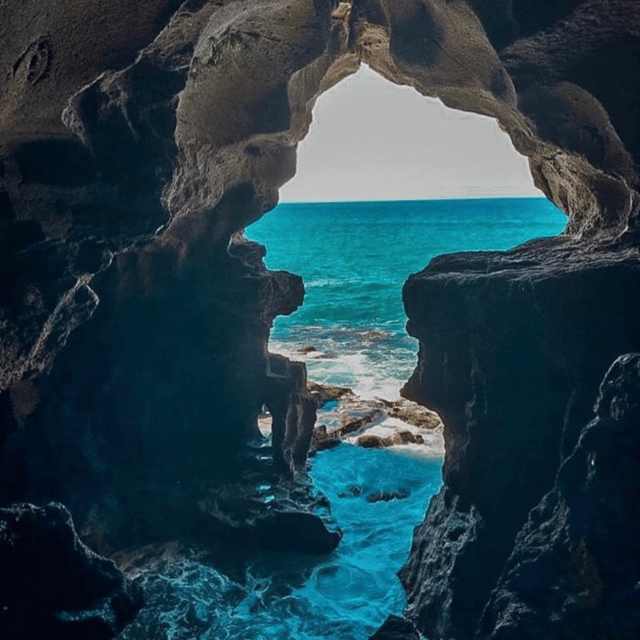 a-guided-day-trip-to-tetouan-and-chefchaouen-from-tangier