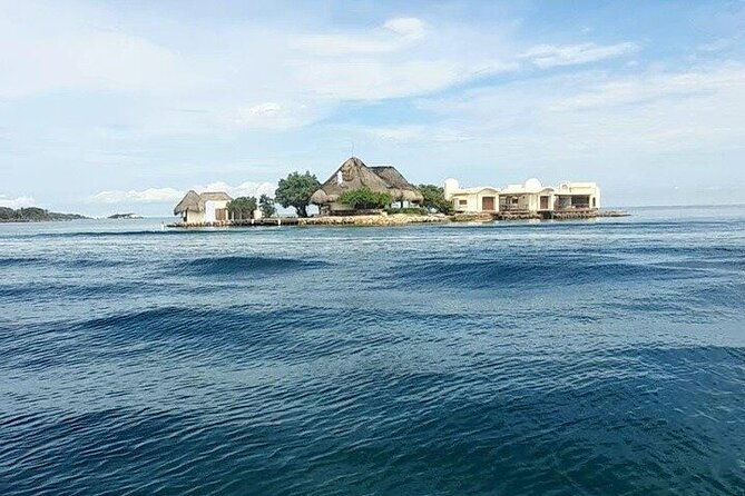 a-whole-day-to-the-5-rosario-islands-with-snorkeling-and-plankton