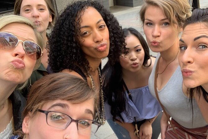 adventurous-scavenger-hunt-in-detroit-by-wacky-walks
