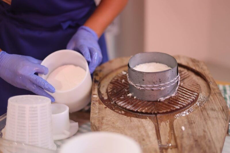aguimes-cheese-making-workshop-at-anas-jaira