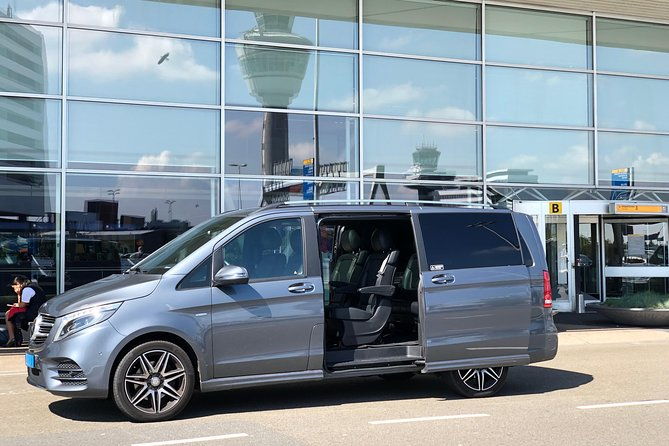 airport-private-transfer-schiphol-airport-%e2%86%94-the-hague-city