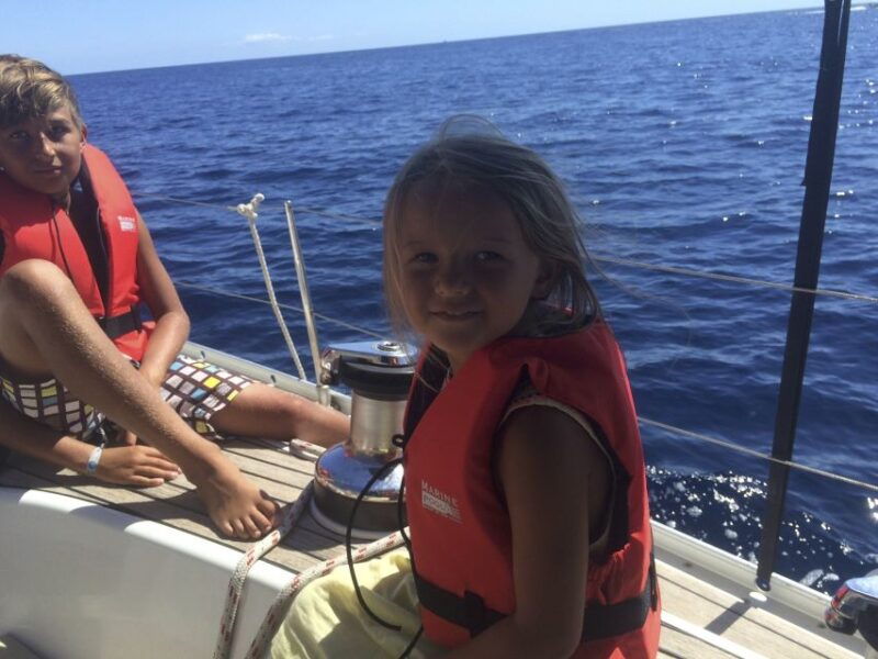 alcudia-sailing-yacht-excursion-with-wine-tapas