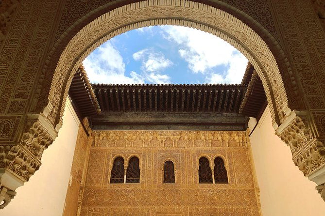 alhambra-semi-private-tour-with-skip-the-line-tickets