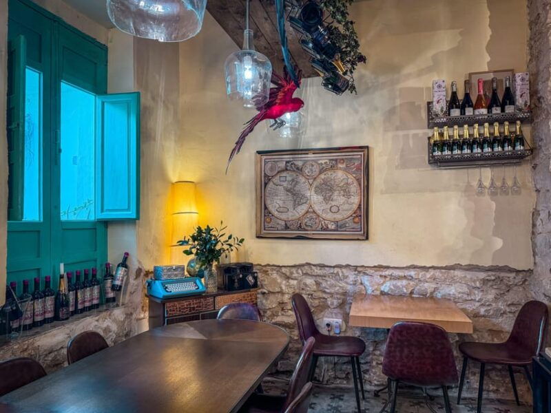 alicante-wine-walking-tour-with-sommelier