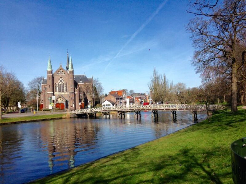 alkmaar-small-group-city-walking-tour-english