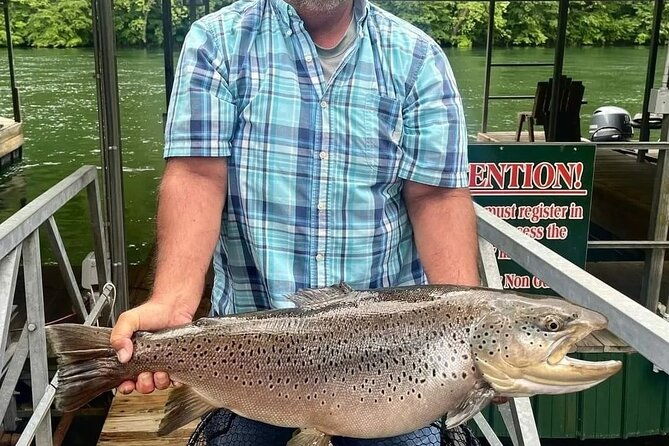 amazing-fishing-trip-captain-bs-fishing-guide-service-lodging