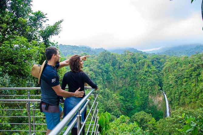 arenal-tickets-volcano-waterfall-hanging-bridges-selfguide