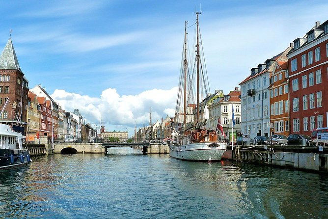 arrival-transfer-airport-cph-to-copenhagen-by-business-car