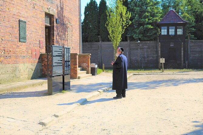auschwitz-birkenau-museum-fast-track-entry-pass
