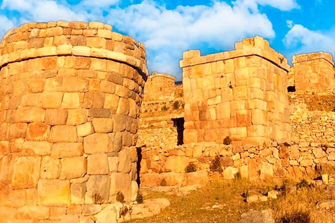aymaras-route-1-day-tour-in-puno-inca-uyo-aramu-muru-molloco
